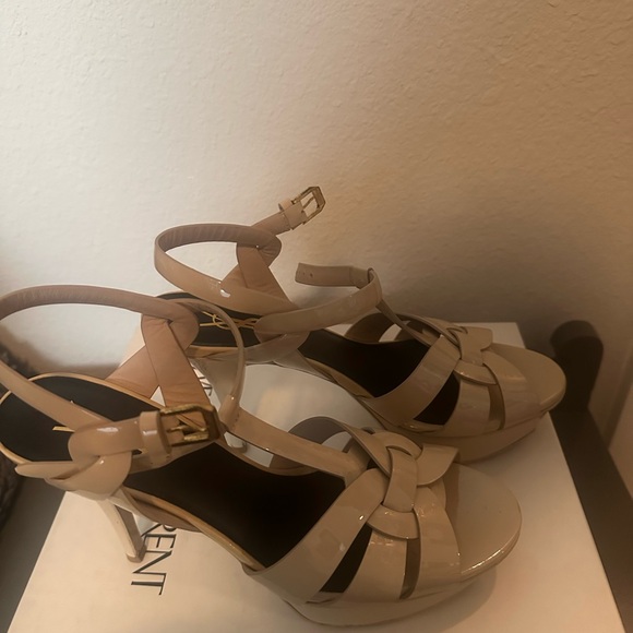 YSL Saint Laurent Powder Beige Patent Tribute Platform Sandals Size 38 Worn 1x - Picture 4 of 9
